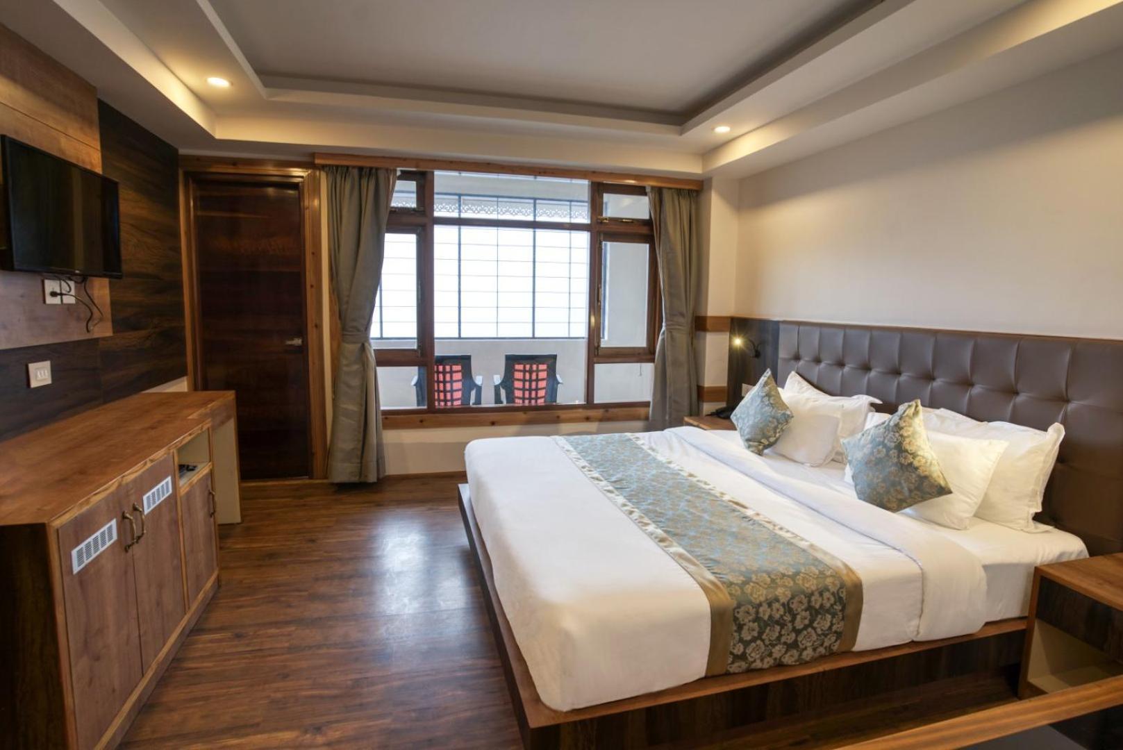 Hotel Avianna Prime & 3*