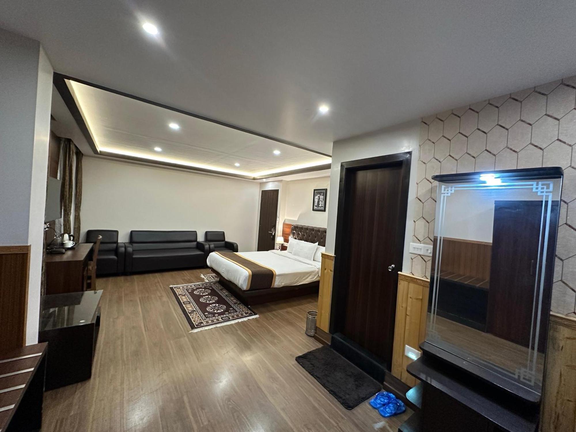Hotel Lha-yul Nearby Mg Road Gangtok