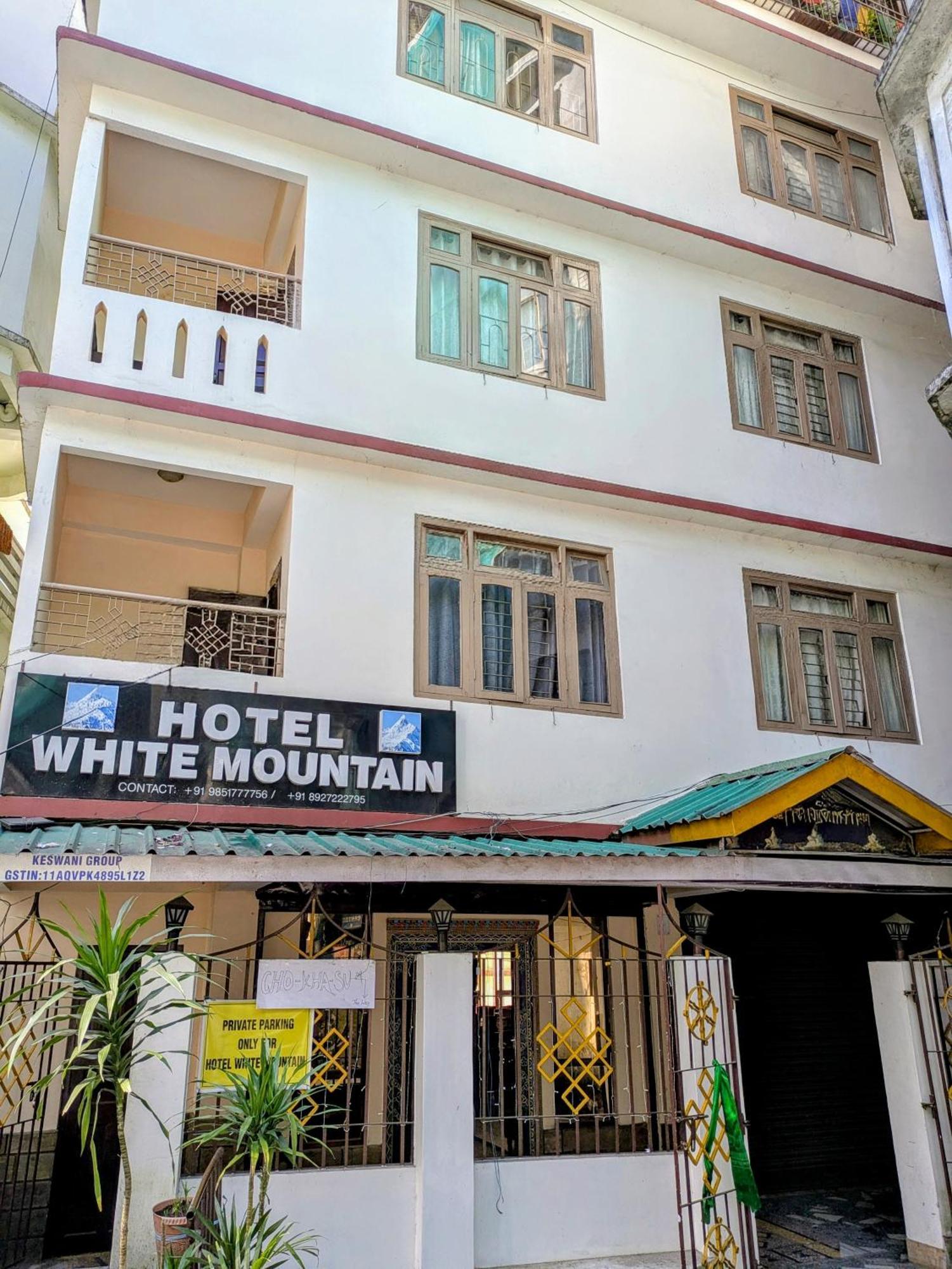 Keswani Group White Mountain - 200 Metres From Mg Marg Hotel *