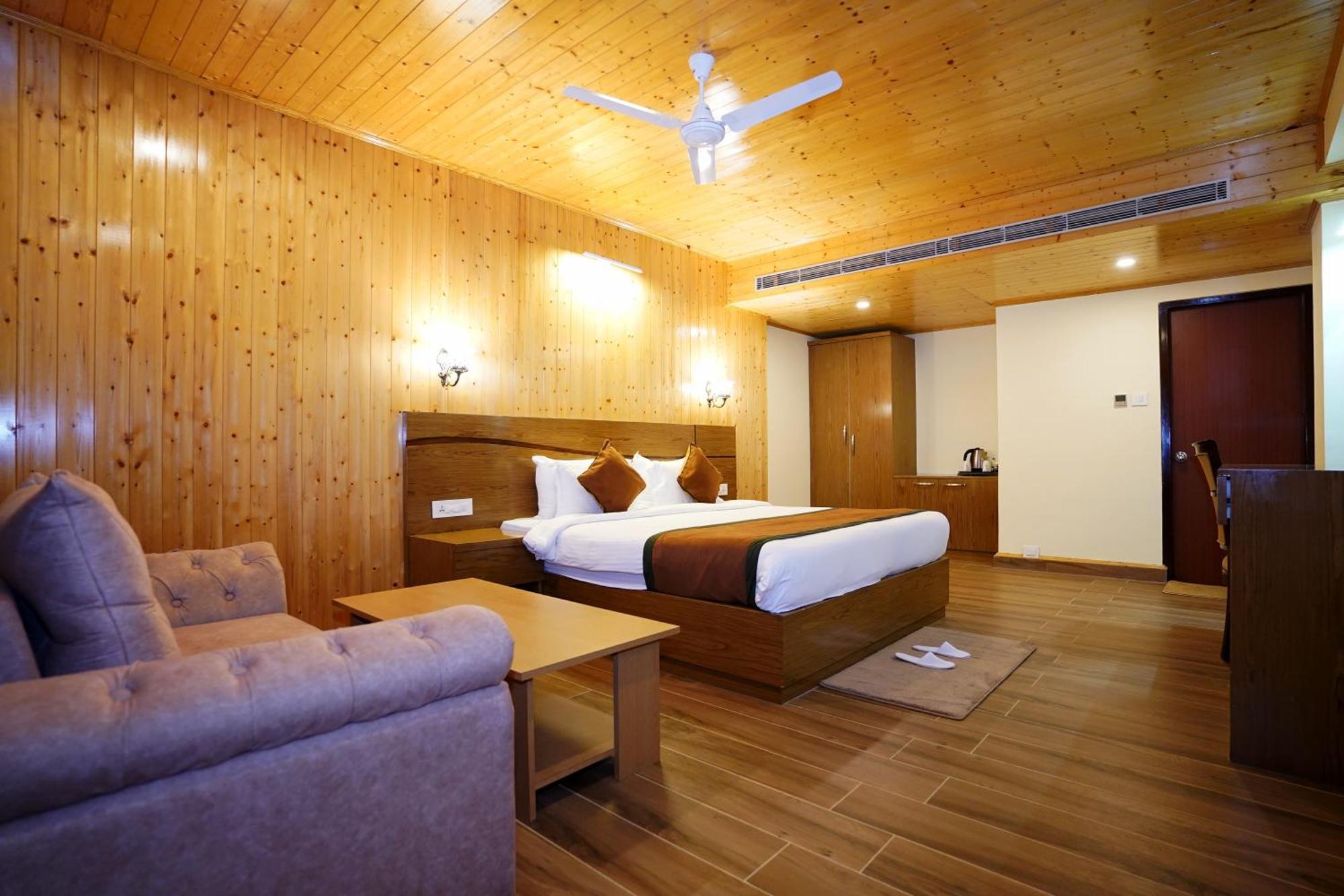 Treenz Hotel