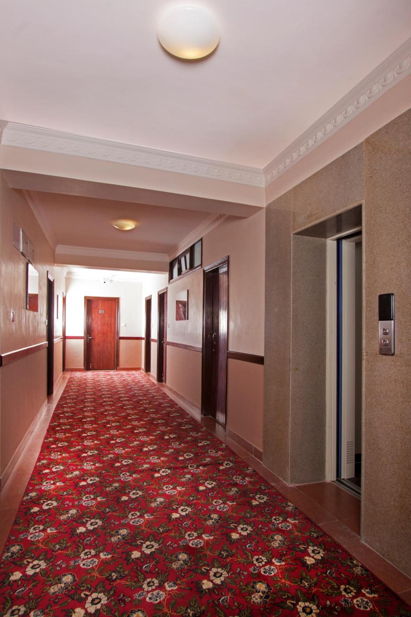Hotel Yarlam Portico Gangtok