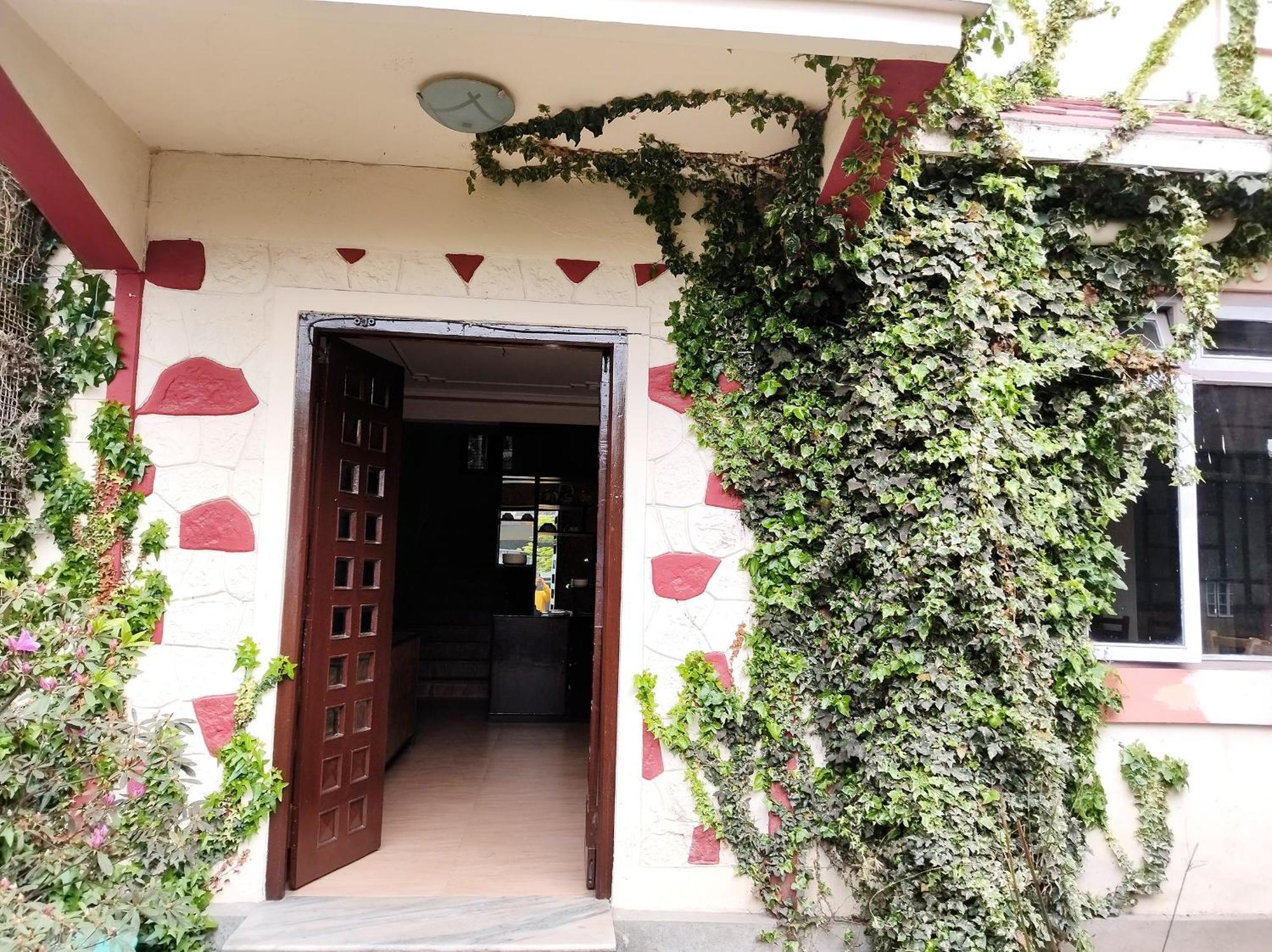 Hotel Bamboo Grove