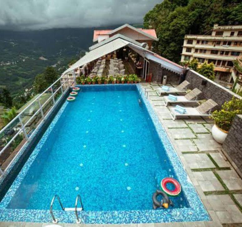 Hotel Staynest Lower Bojoghari 4*