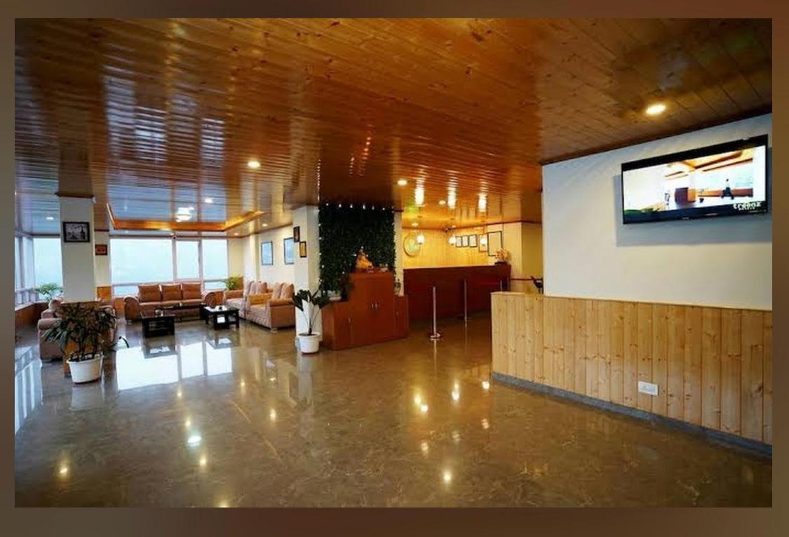 Hotel Staynest Near Mg Road 4*