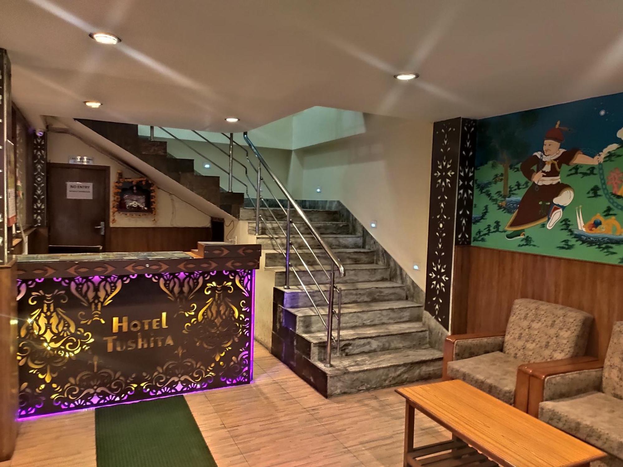 Hotel Kg Tusheta - 200 Mtrs From Mg Marg