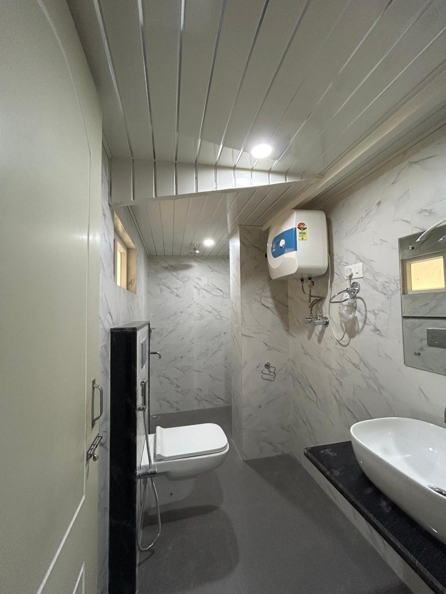 Guest house Kewzing Residency