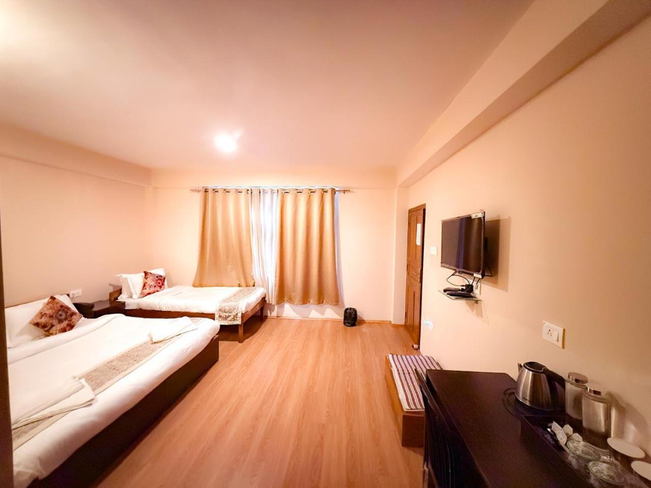 Hotel Shambhala