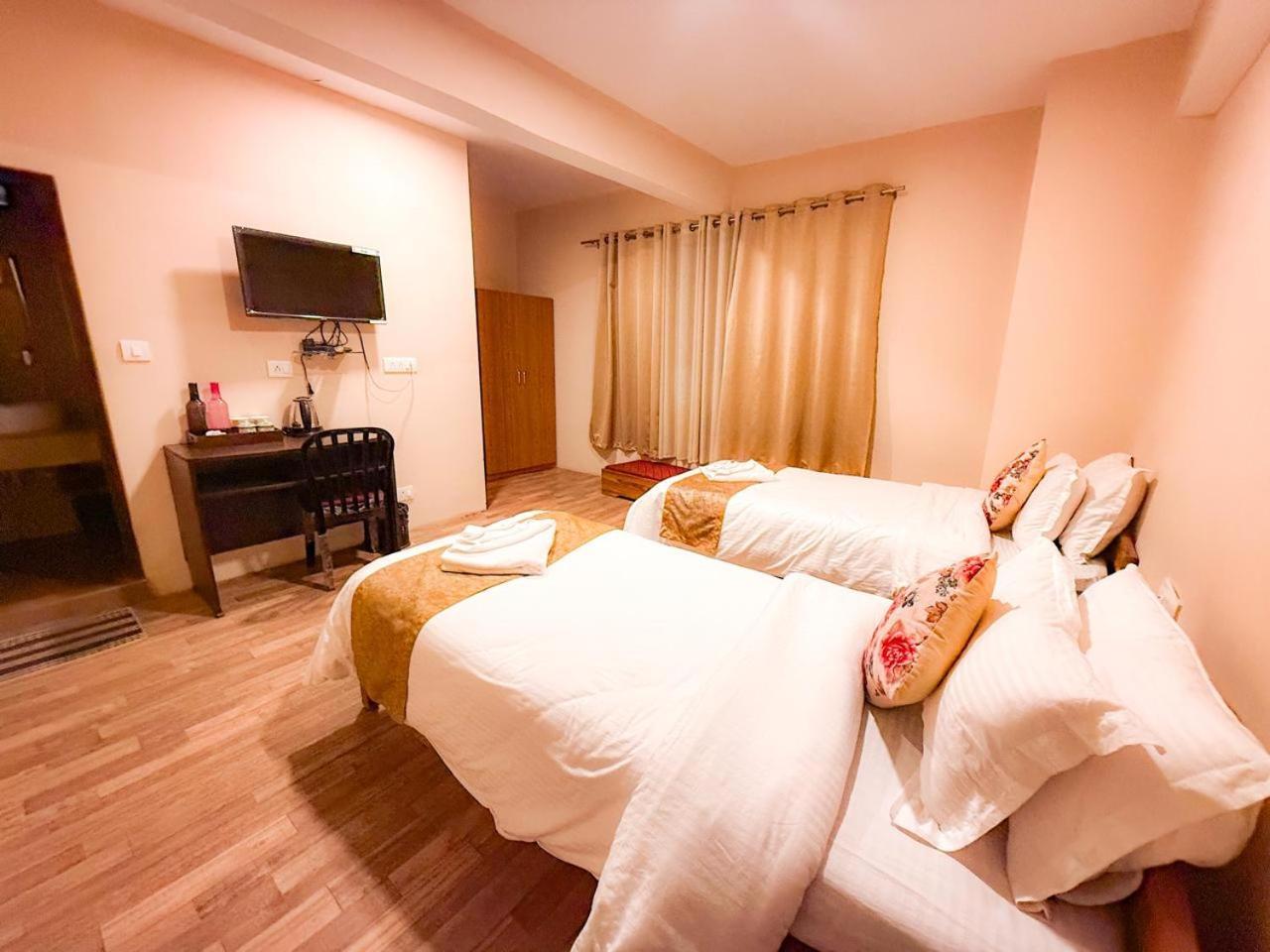 Hotel Shambhala 3*
