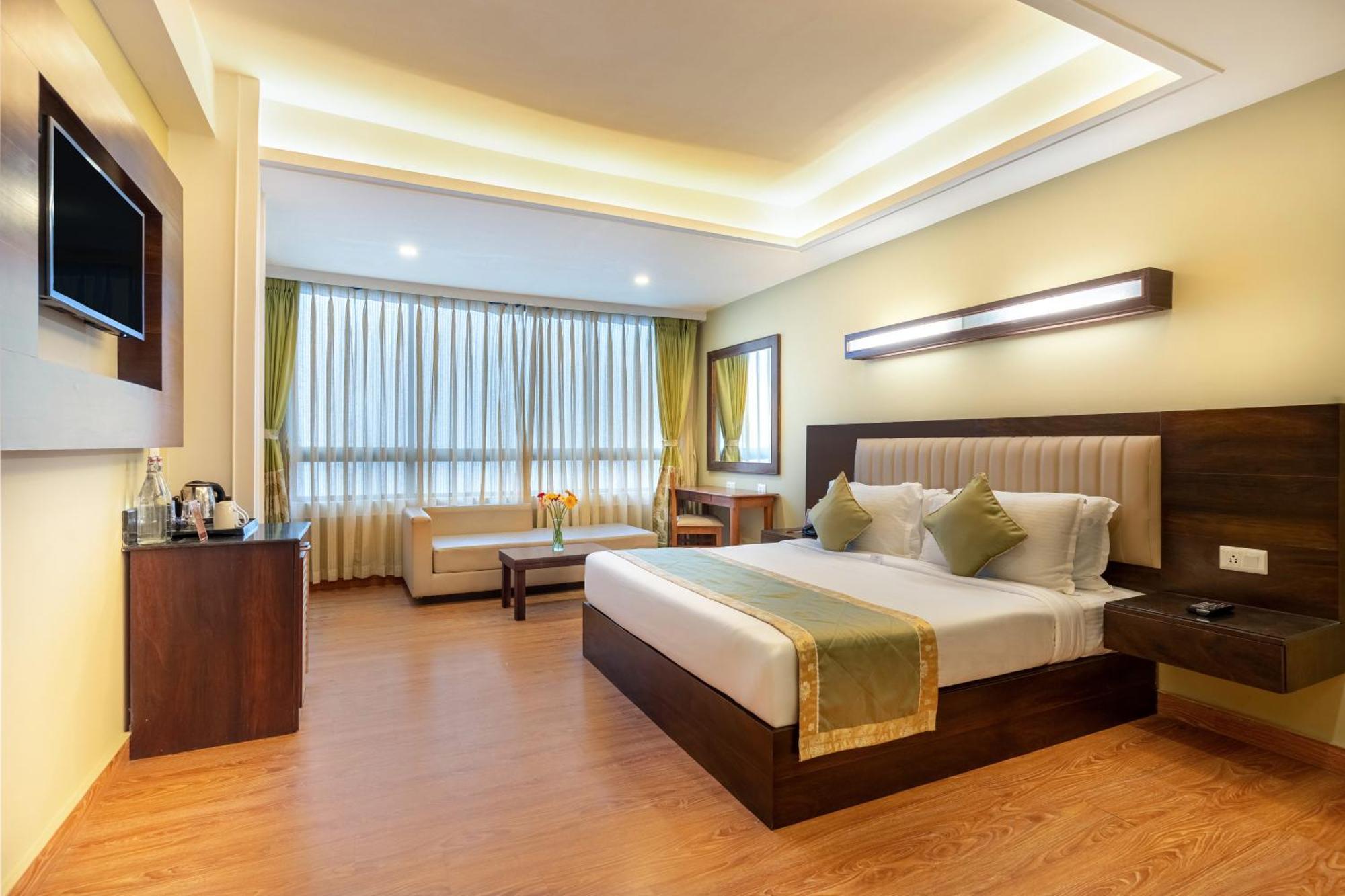 Summit North Star & With Swimming Pool 4*