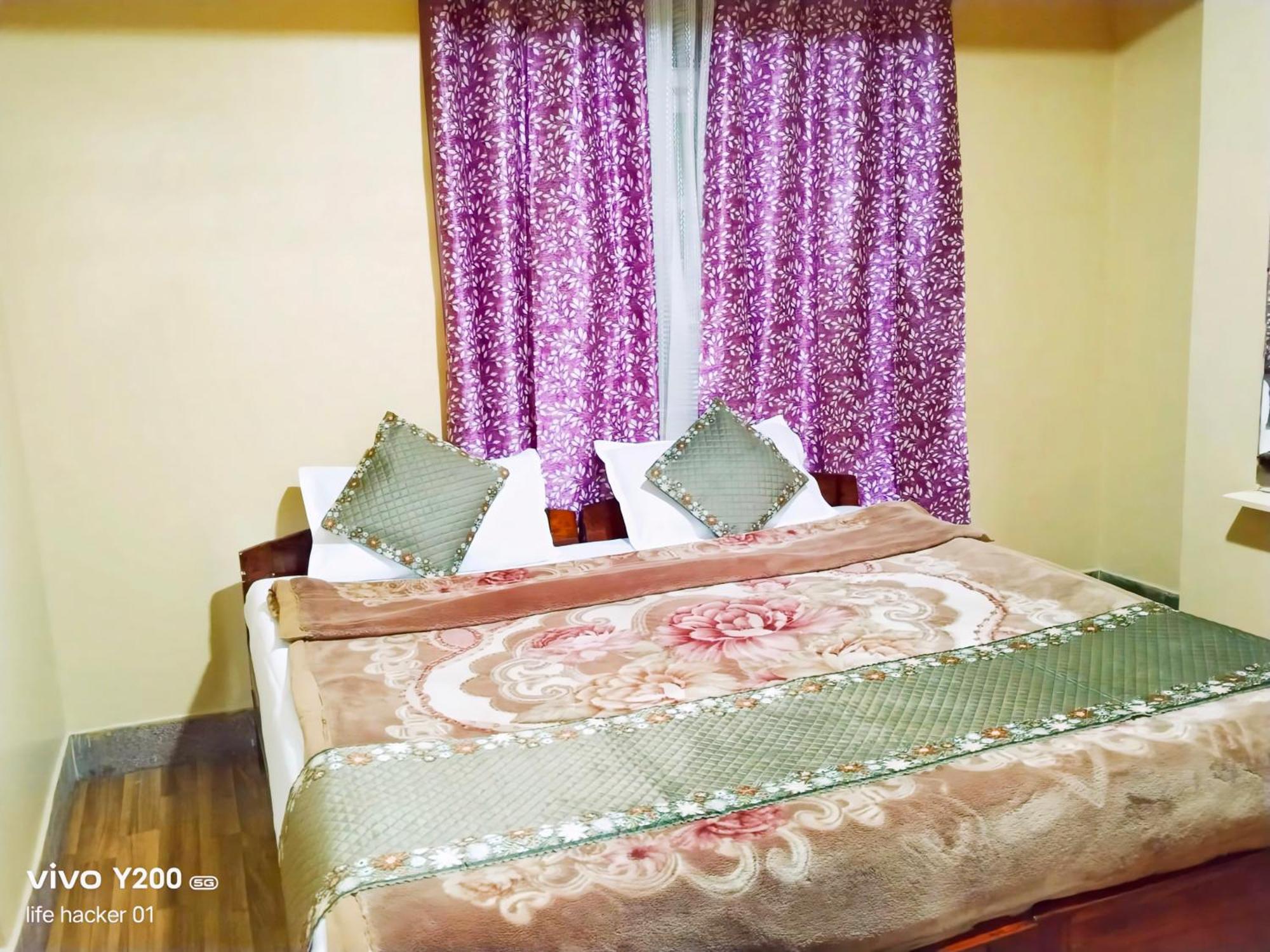 Snow Cap Regency 3*