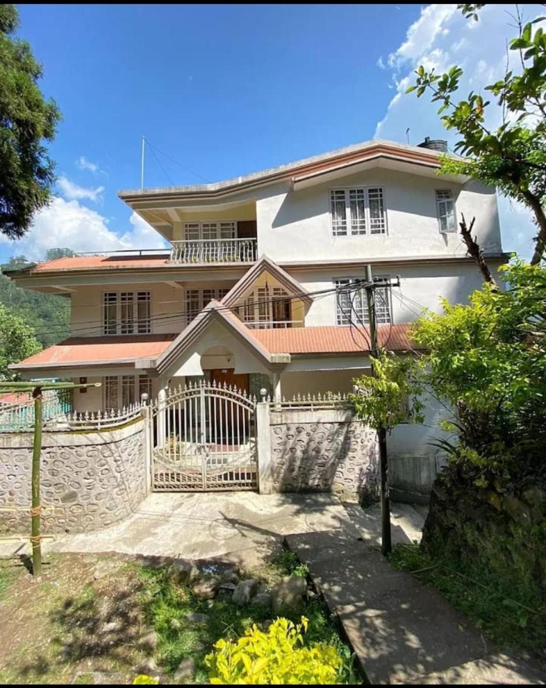 Homestay Ronglyang Near Mg Road *