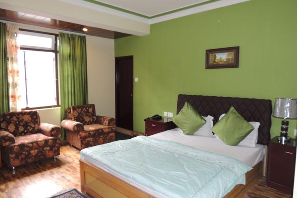 Hotel Misty Oak