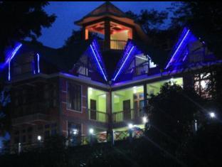 The Red Mud Chalet