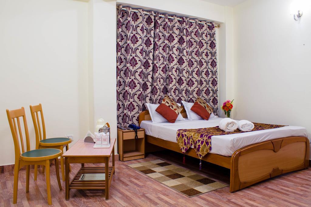 Renam Hotel 2*