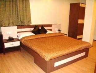 Hotel Fabhotel Palzor Stadium Road