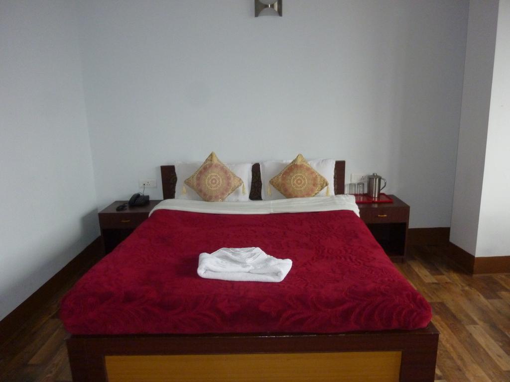 Hotel Dragon Inn Hotel