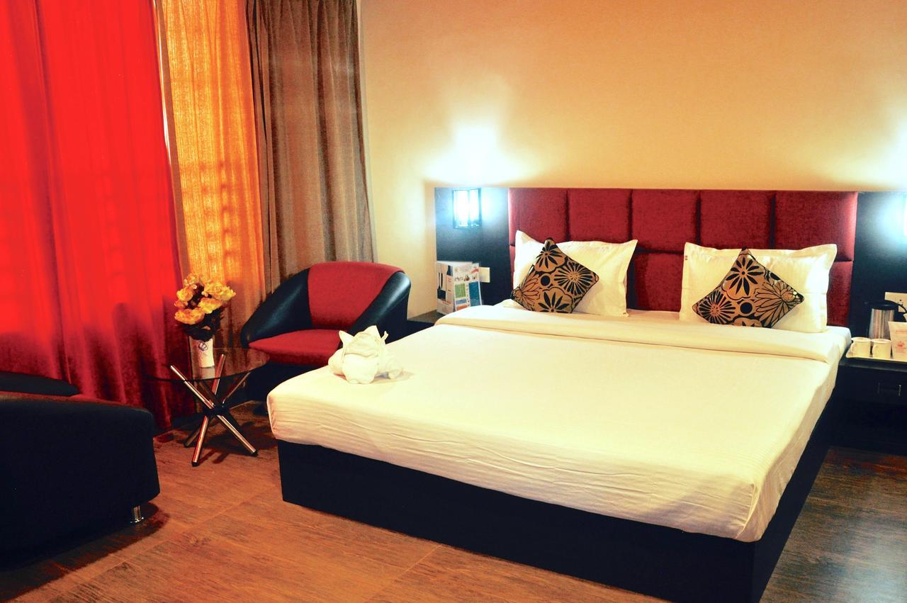Hotel Jewel Of The East Residency &