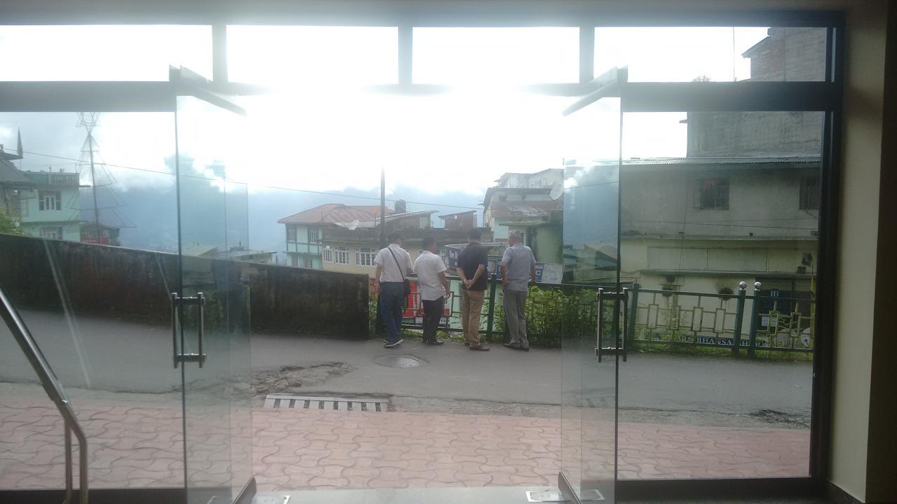Jewel Of The East Residency & Hotel Gangtok