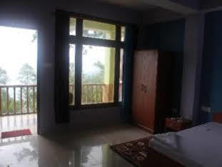 The Red Mud Chalet Hotel
