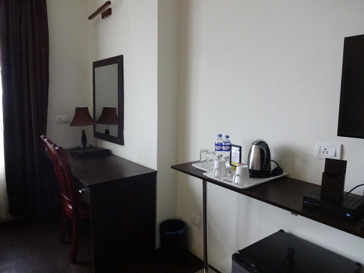 Hotel Jain Group Royal Orchid &