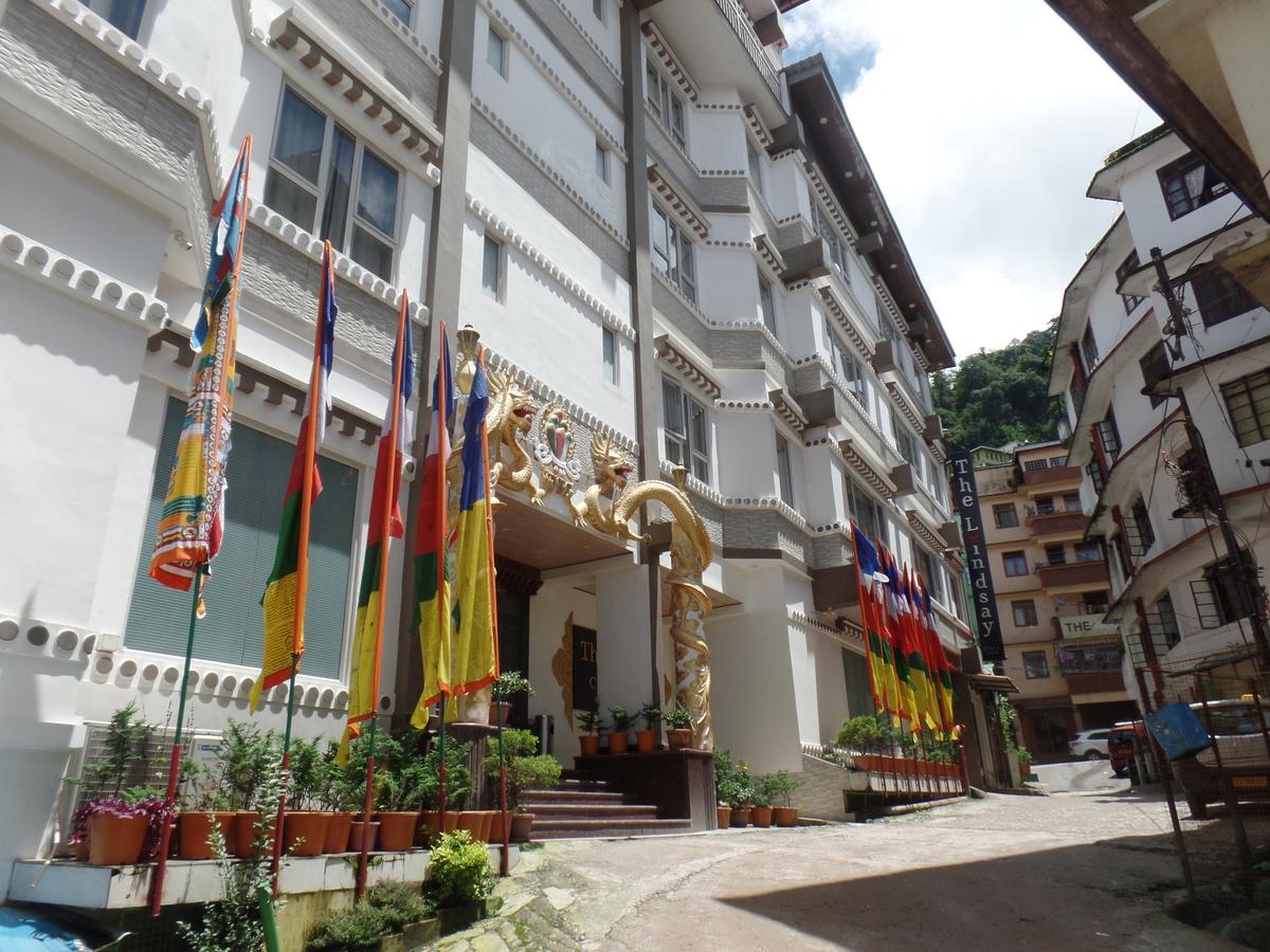 Inn The Lindsay Cheu Den 4*