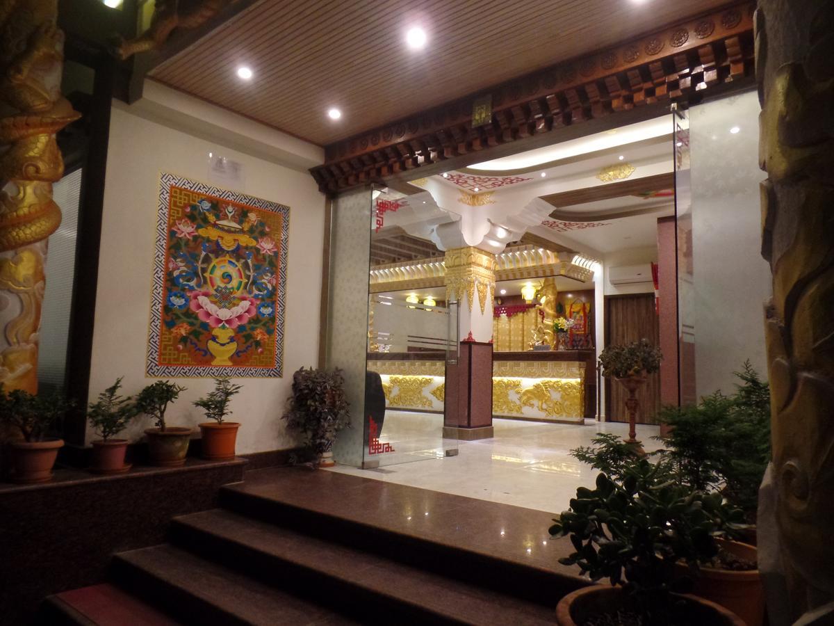 Inn The Lindsay Cheu Den 4*