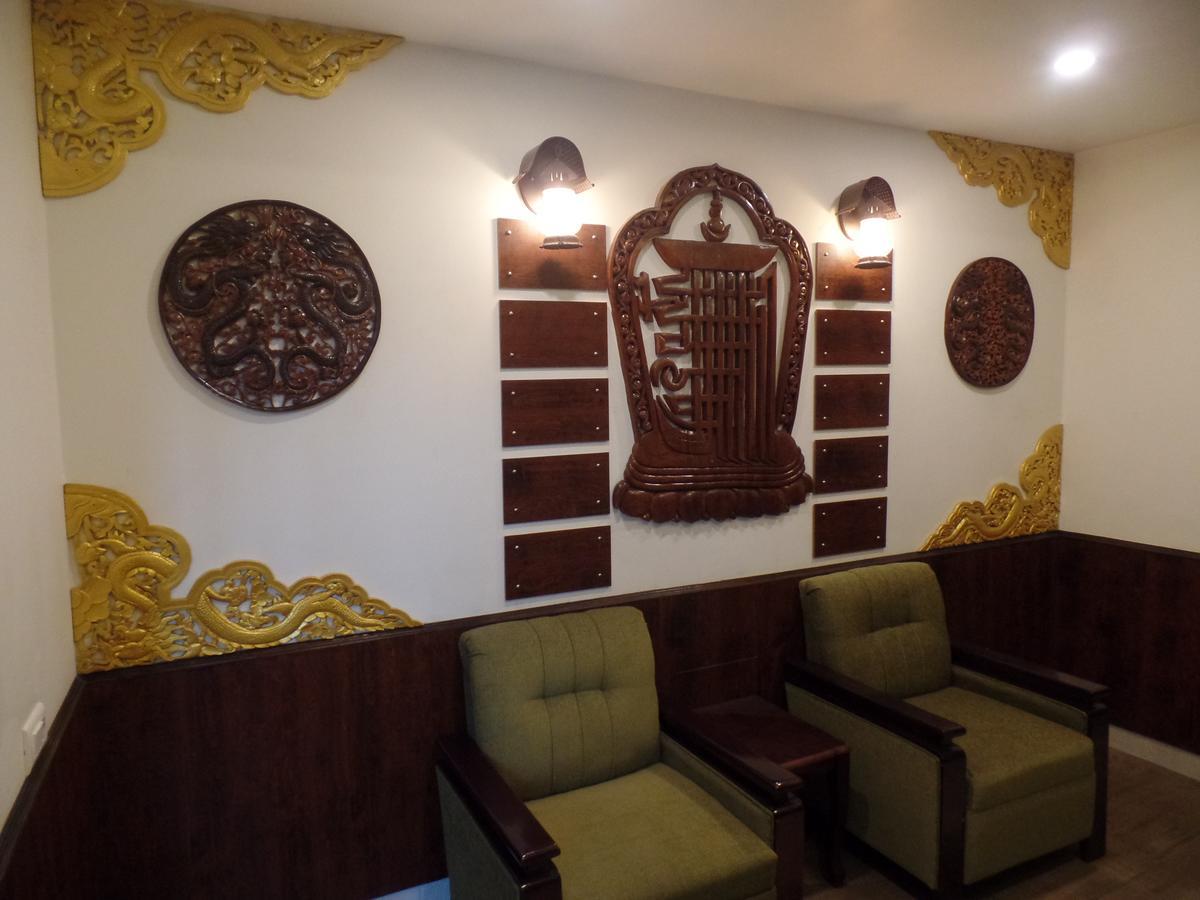 Inn The Lindsay Cheu Den