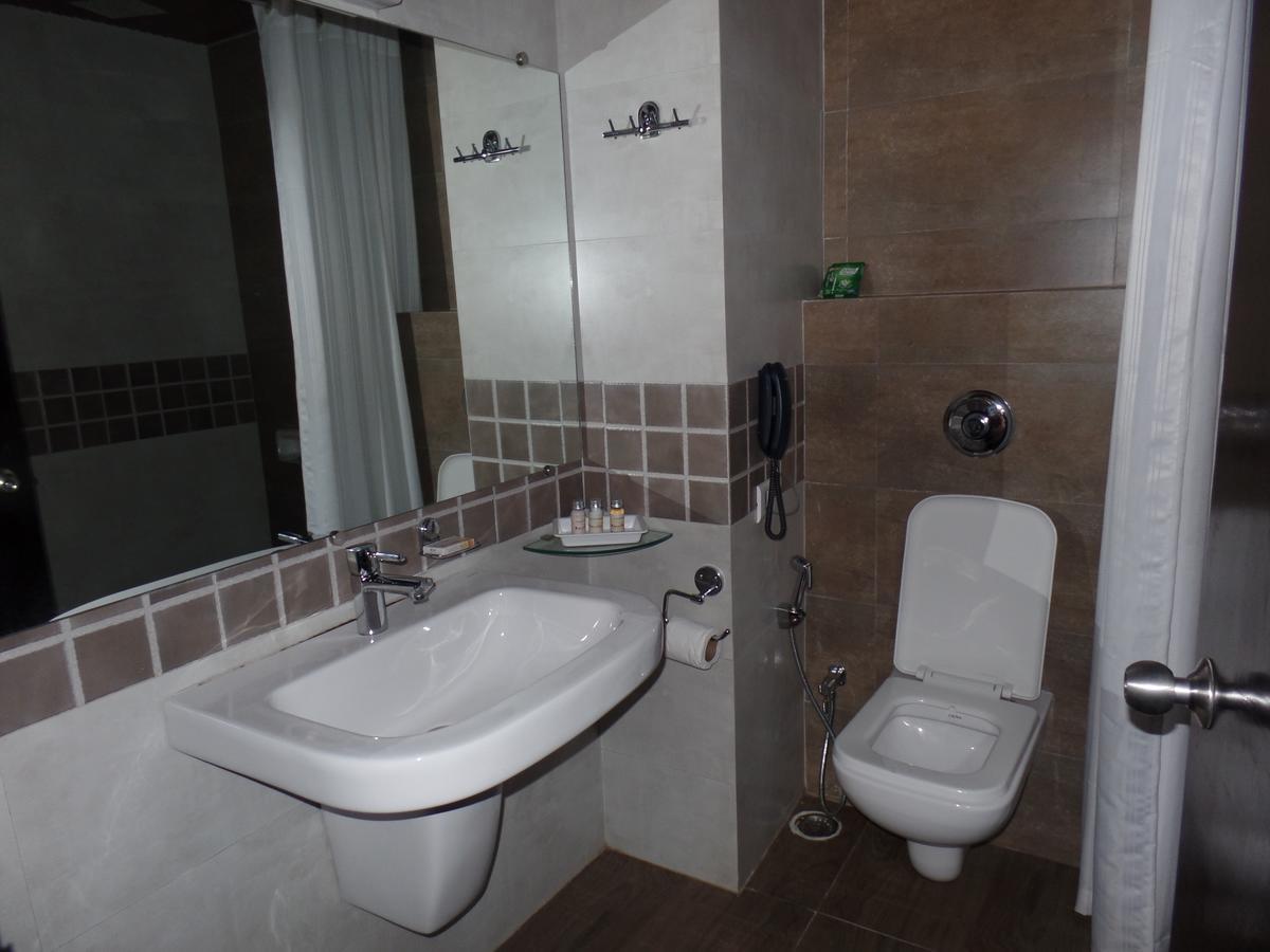 Inn The Lindsay Cheu Den 4*