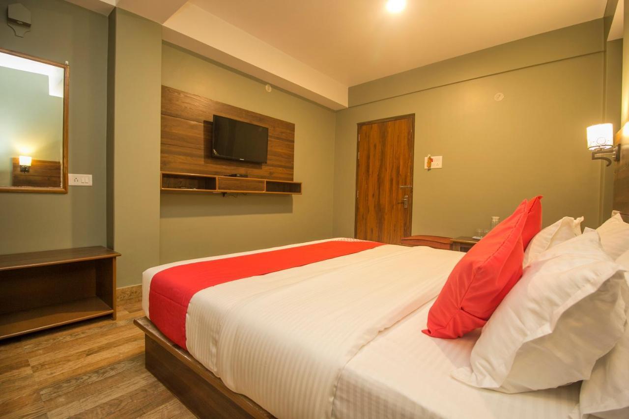 Oyo 22634 Maitreya Zimkhang Hotel 3*