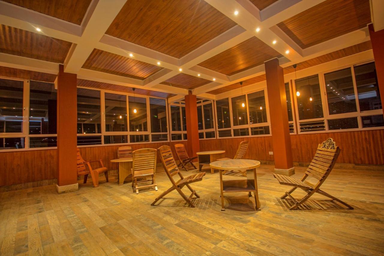 Hotel Oyo 22634 Maitreya Zimkhang 3*