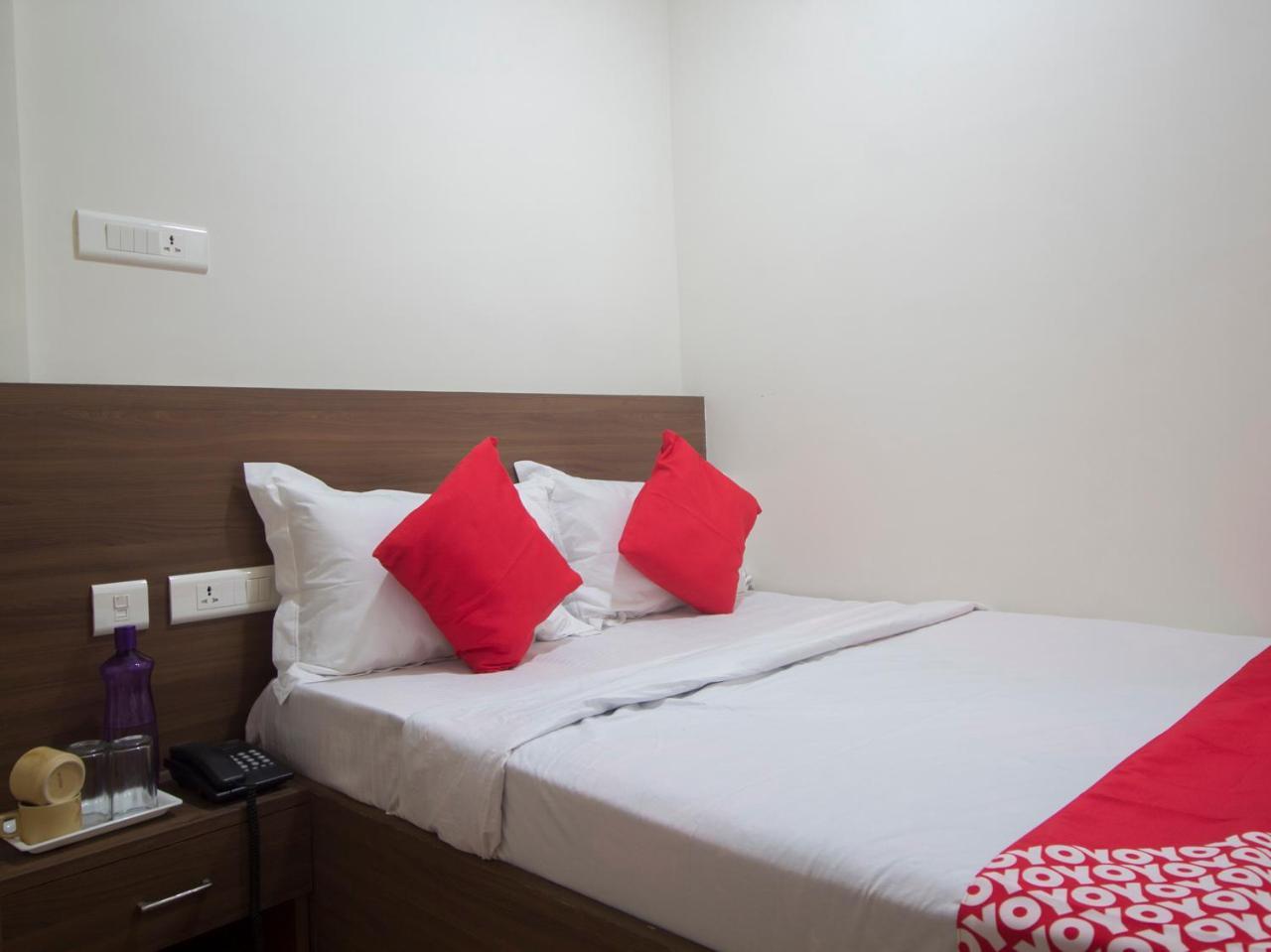 Oyo 22743 Rising Hotel