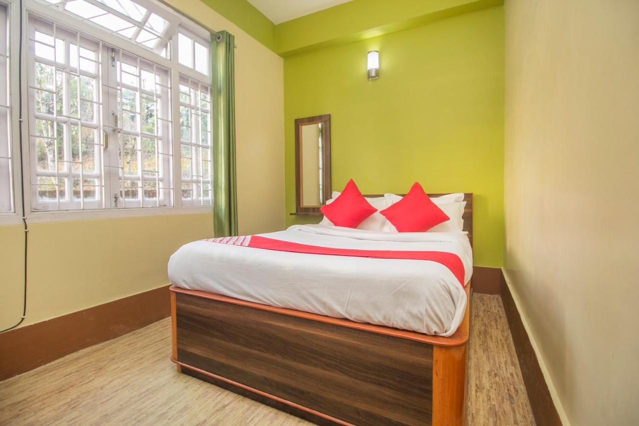 Hotel Oyo 23591 Nightingale Residency