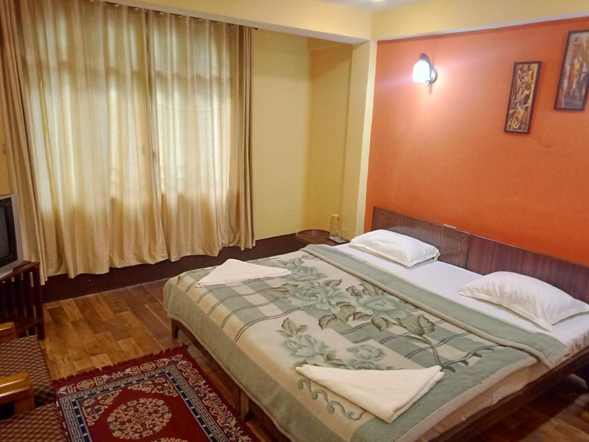 Anola Hotel