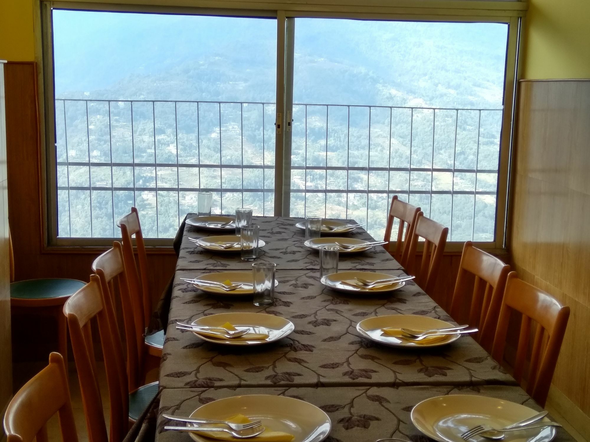 Oyo 6916 Deorali Hotel 3*