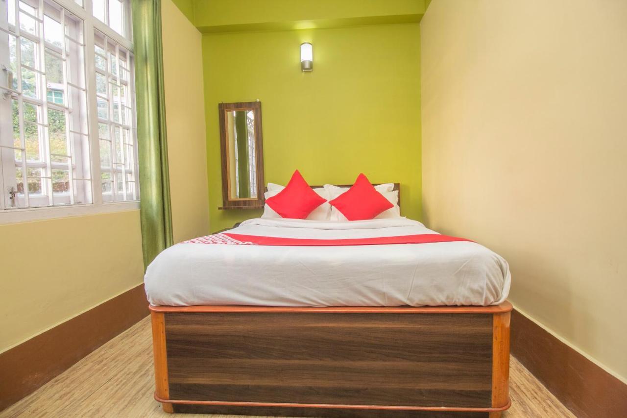 Oyo 23591 Nightingale Residency Hotel 3*
