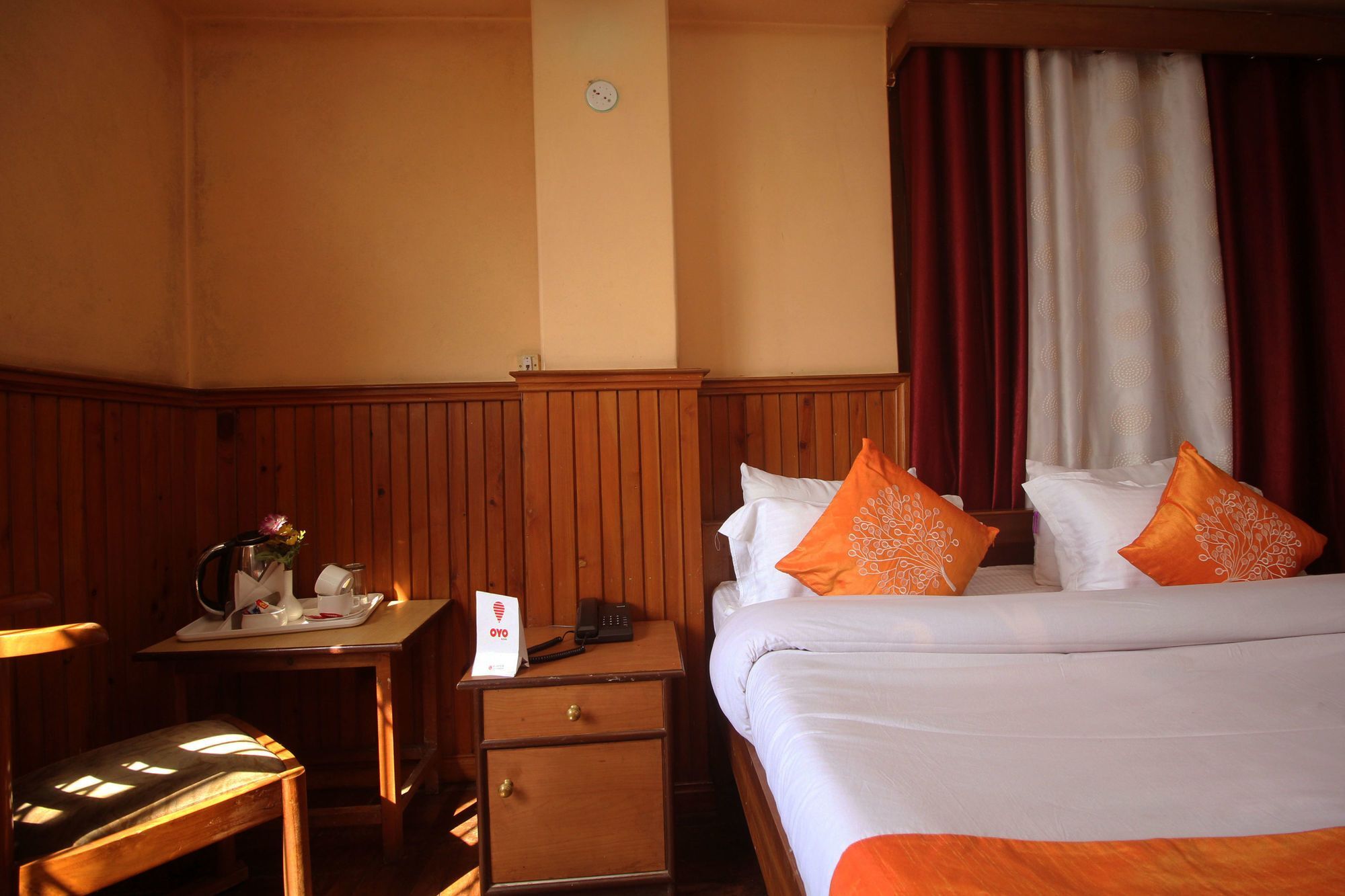 Oyo 8719 Deep Residency Hotel 2*