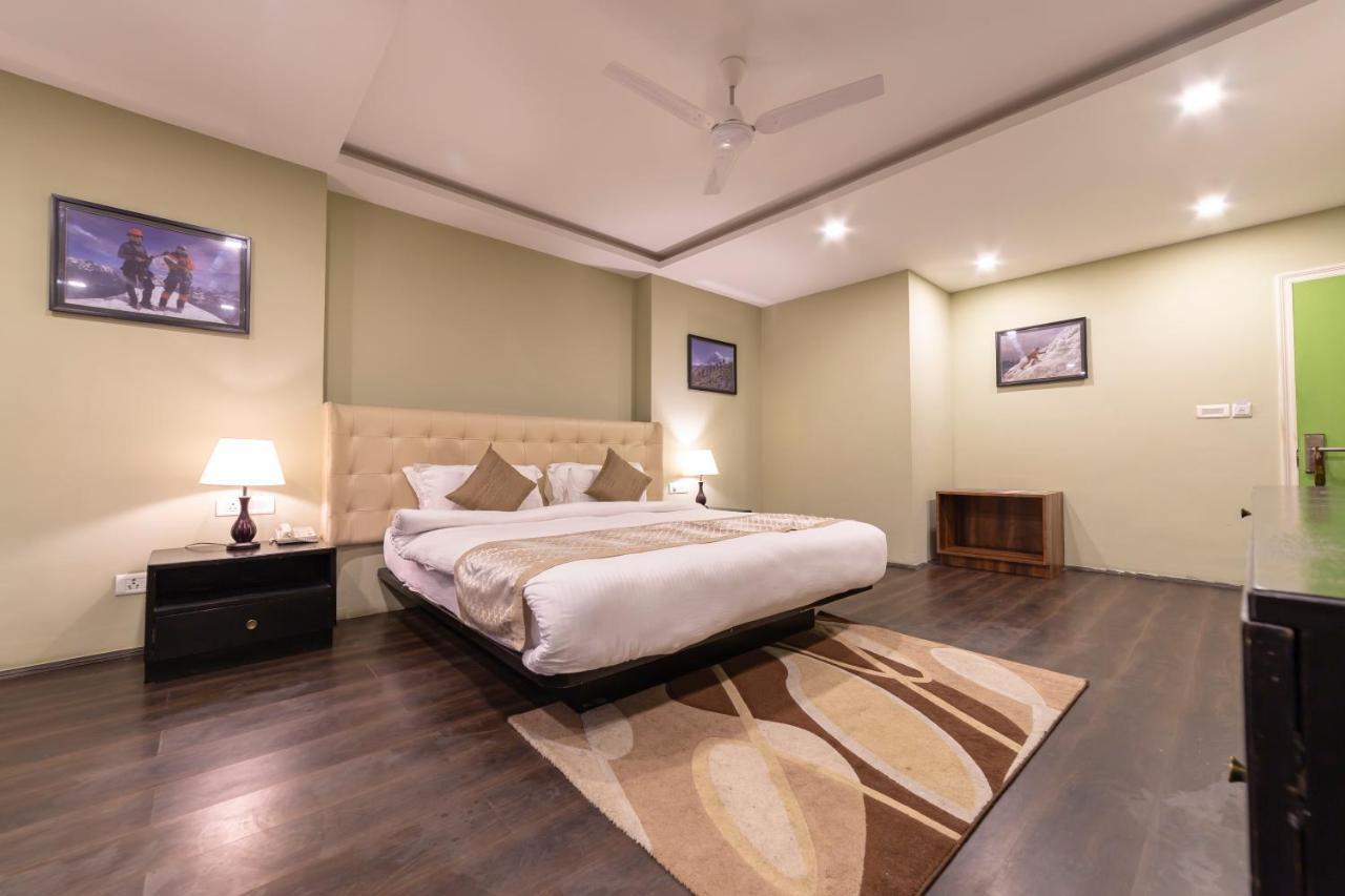 Cygnett La Maison Hotel 3*
