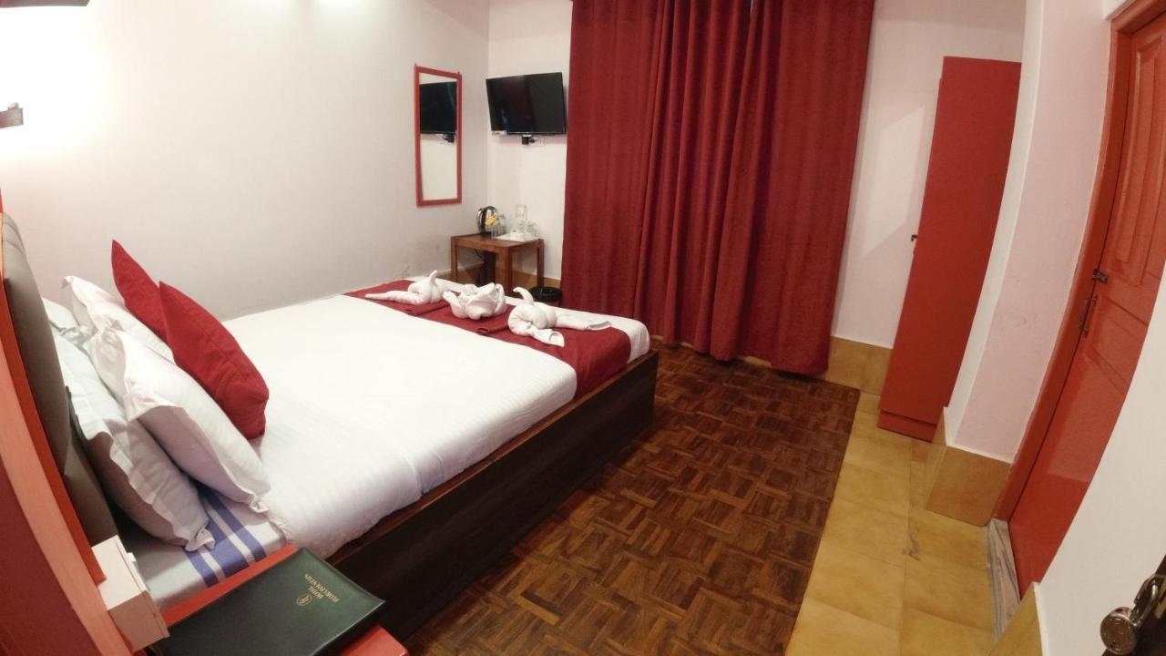 Mash Flora Fountain Hotel 3*