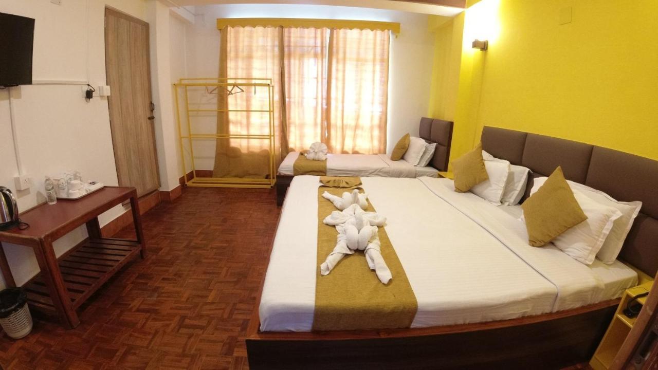 Hotel Mash Flora Fountain