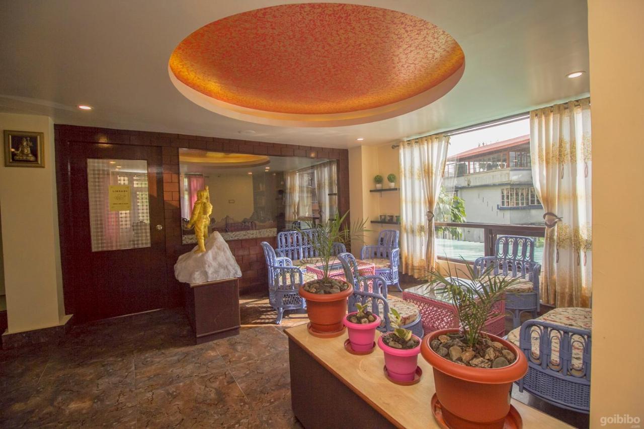 Muscatel Grand Silkroute - 300 Mts From Mg Marg Hotel