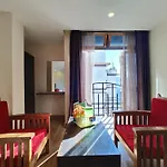 Hotel The Narayani Continental