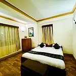 Mayel-Lyang Residency