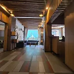 The Regal Hotel & Lounge