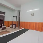 Retreat Hotel & Spa