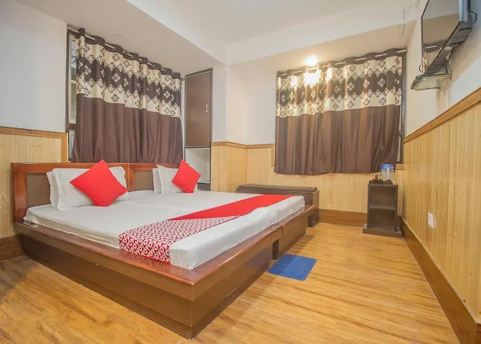Oyo 69210 Hotel Arya