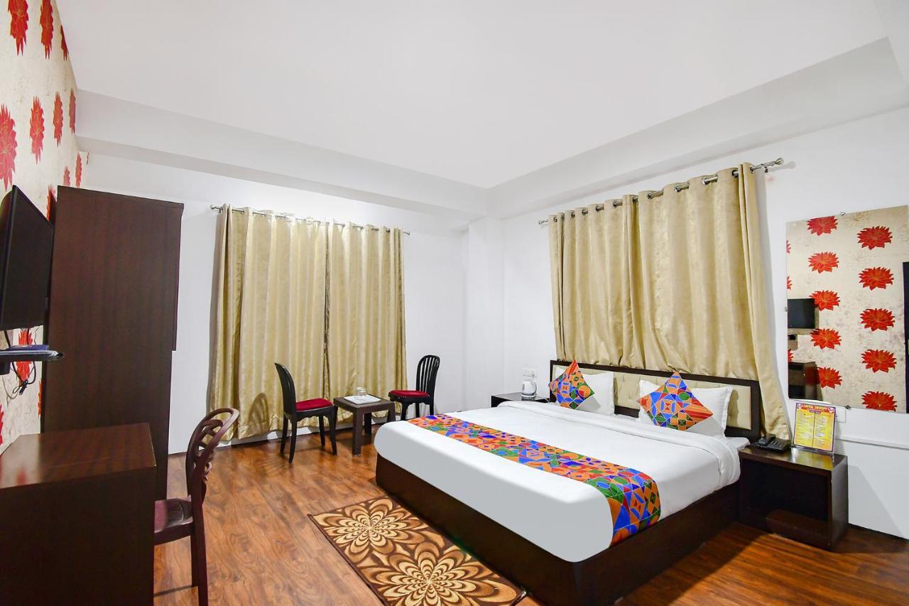 Fabhotel Snoopy 3*