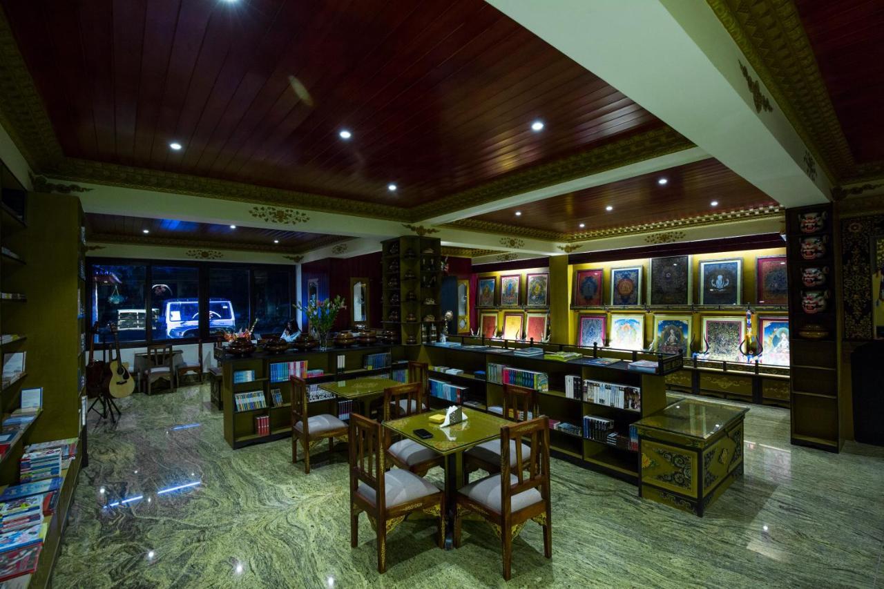 Amritara Hidden Land, - 900 Mts From Mg Marg Hotel 4*
