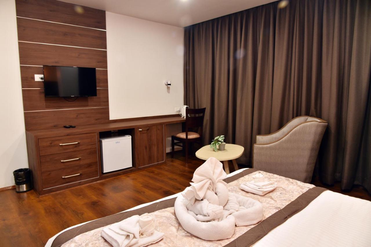 Rufina Pinasa Residency Hotel 3*