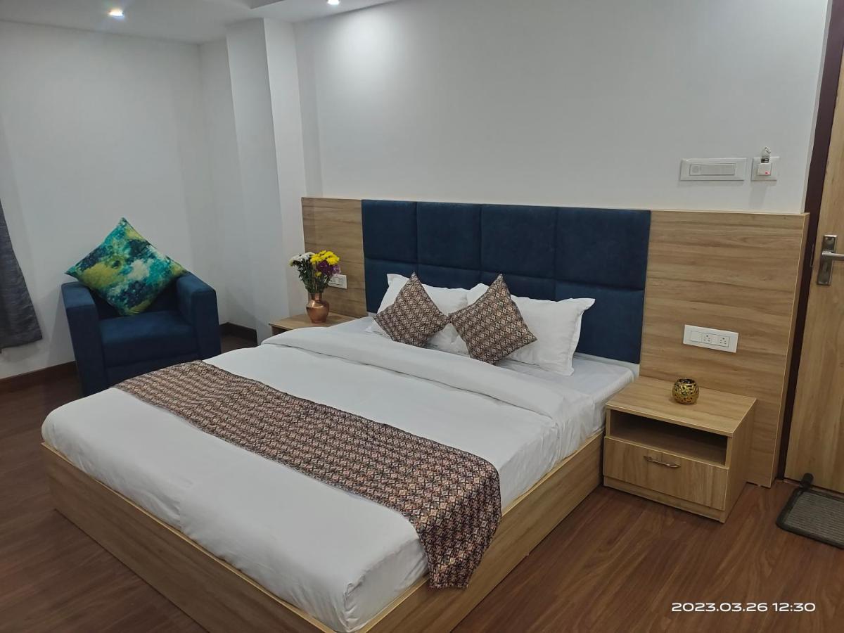 Shanol Residency Hotel *