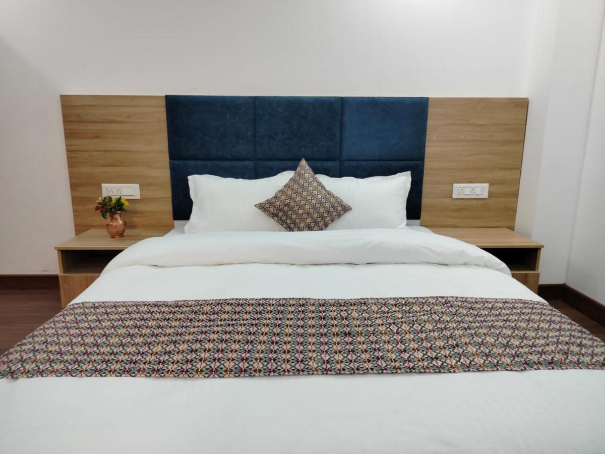 Hotel Shanol Residency